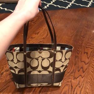Coach logo shoulder bag